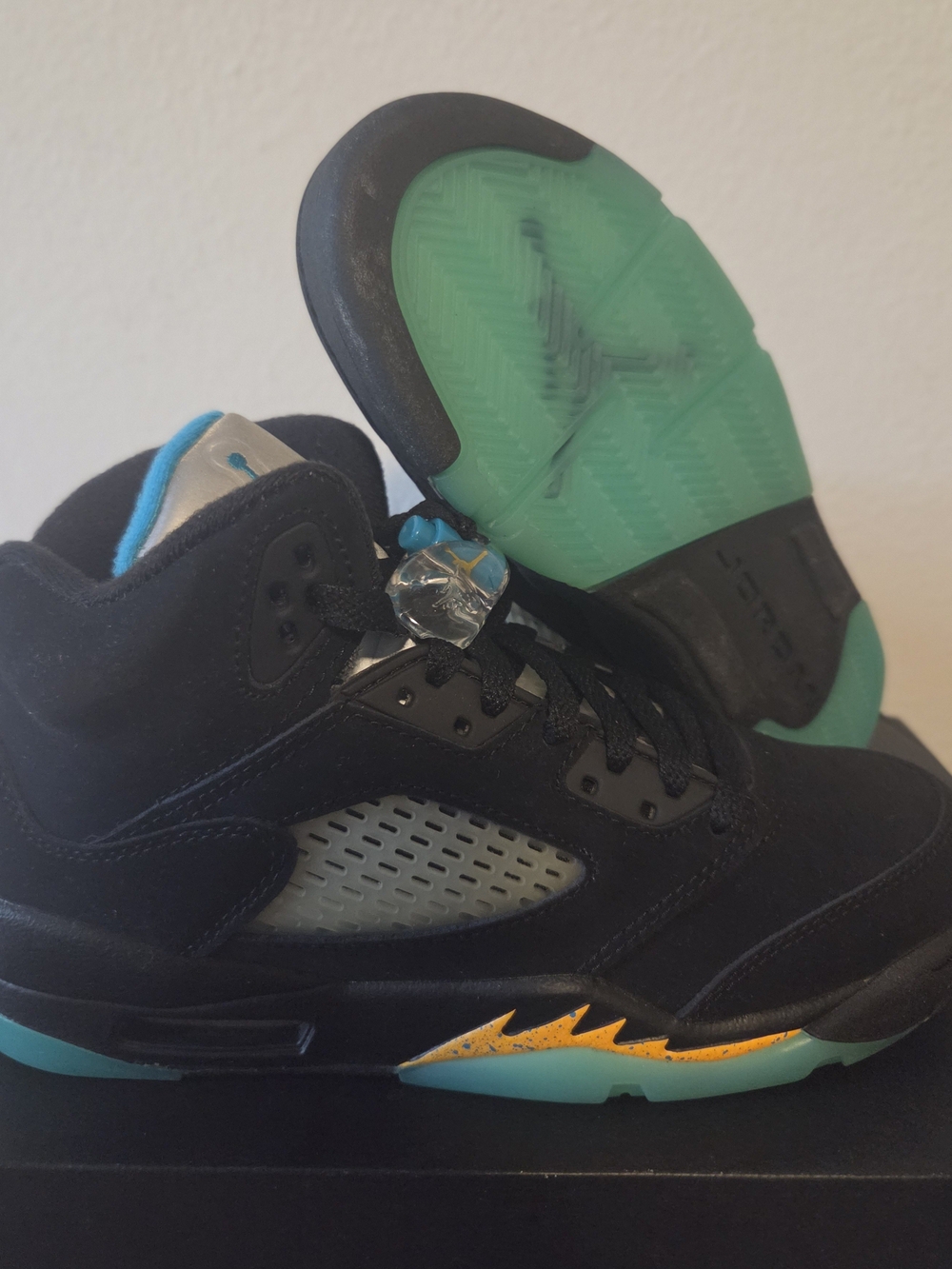 Air Jordan 5 Aquatone Taxi sz 5y